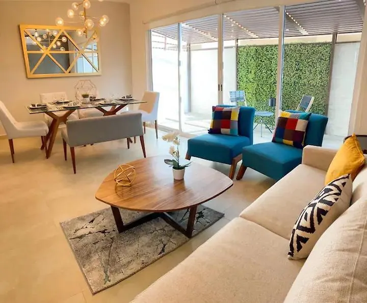 Elegante Y Preciosa Casa Con Excelente Ubicacion Villa Cancun Mexico