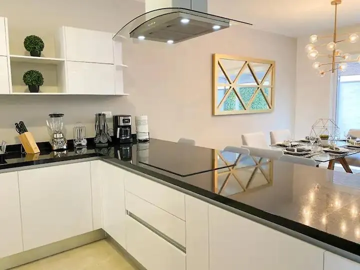 Elegante Y Preciosa Casa Con Excelente Ubicacion Villa Cancun